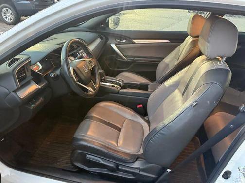 2017 Honda Civic Touring