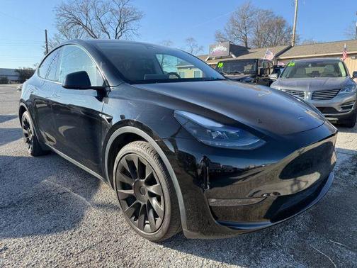 2023 Tesla Model Y Long Range