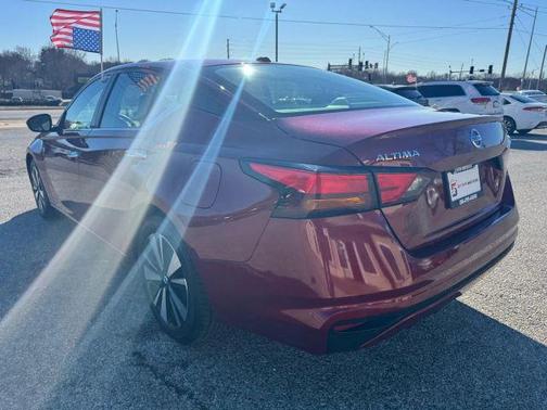 2022 Nissan Altima 2.5 SV