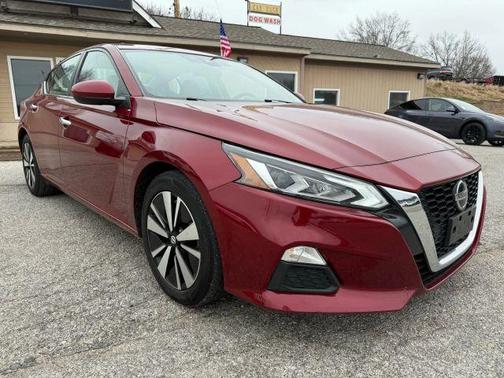 2022 Nissan Altima 2.5 SV