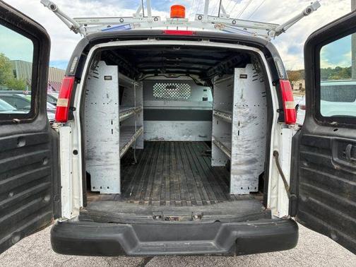 White 2016 Chevrolet Express 3500 Work Van