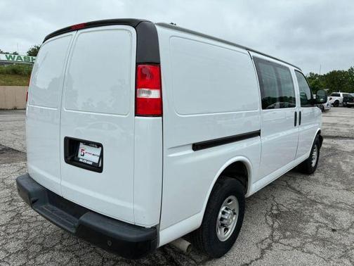 White 2022 Chevrolet Express 2500 Work Van