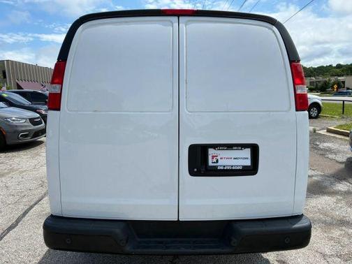 White 2022 Chevrolet Express 2500 Work Van