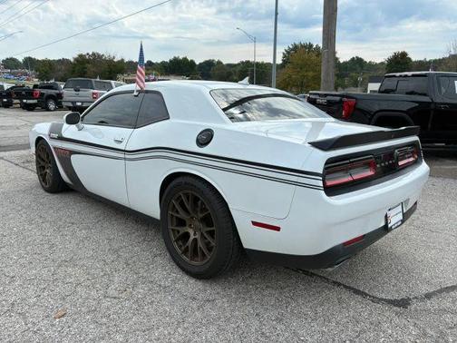 White 2015 Dodge Challenger R/T Scat Pack