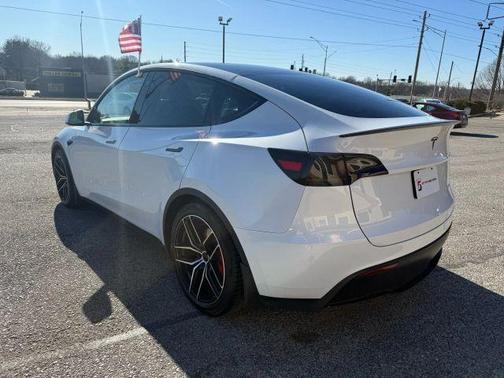 2023 Tesla Model Y Performance