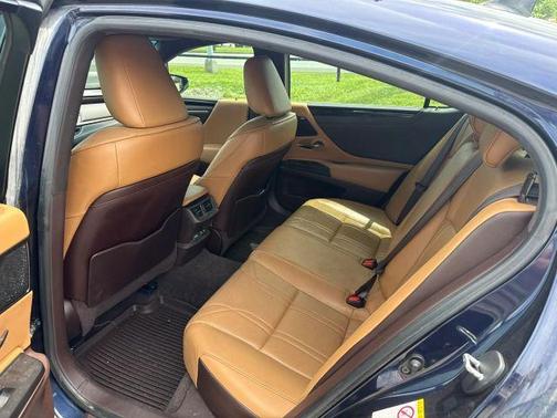 2019 Lexus ES 350 Luxury