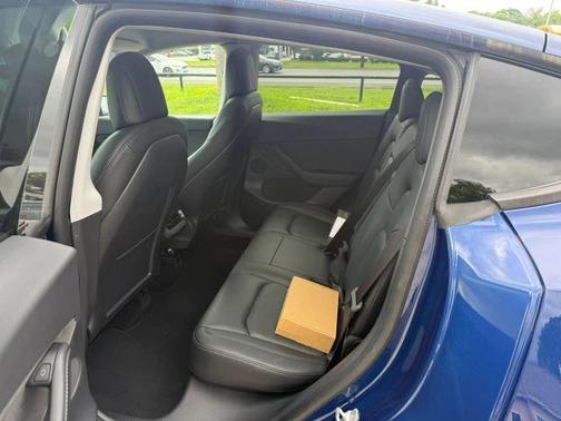 Blue 2021 Tesla Model Y Long Range