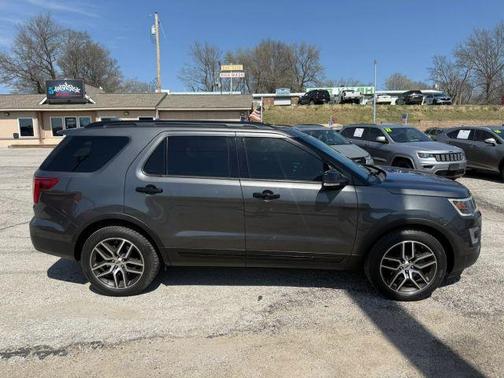 Gray 2016 Ford Explorer Sport