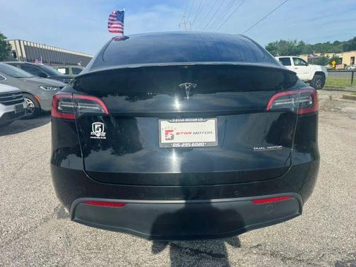 Black 2022 Tesla Model Y Performance