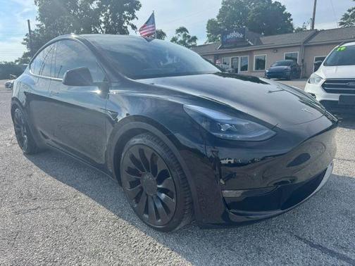 Black 2022 Tesla Model Y Performance