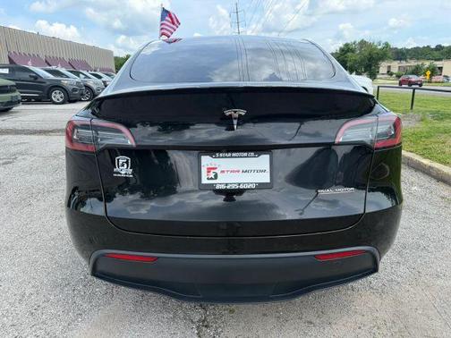 Black 2022 Tesla Model Y Performance
