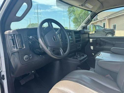 2016 GMC Savana 3500 Work Van