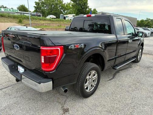 Black 2021 Ford F-150 XLT