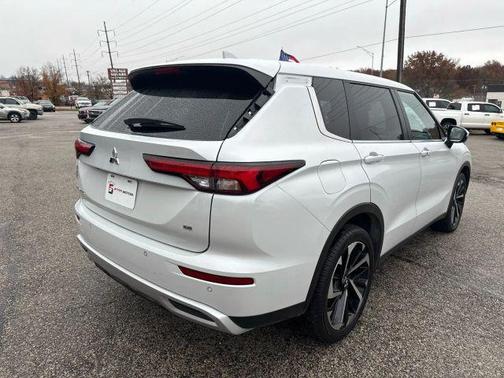 2024 Mitsubishi Outlander SE Black Edition