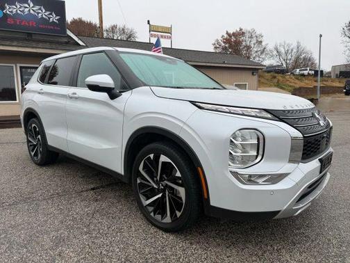 2024 Mitsubishi Outlander SE Black Edition