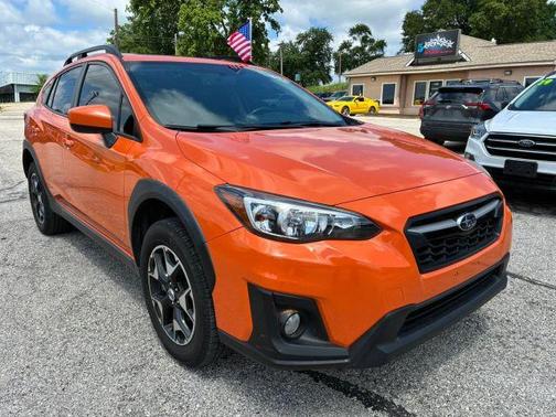 Sunshine Orange 2018 Subaru Crosstrek 2.0i Premium