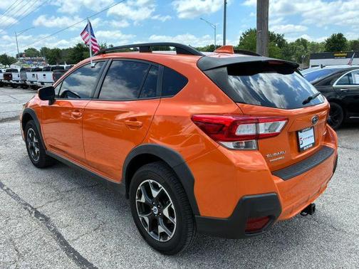 Sunshine Orange 2018 Subaru Crosstrek 2.0i Premium