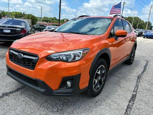 Sunshine Orange 2018 Subaru Crosstrek 2.0i Premium