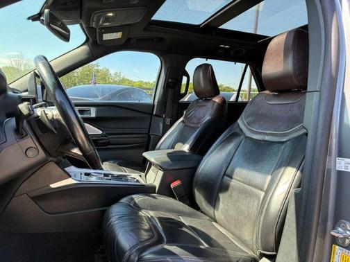Gray 2021 Ford Explorer Platinum