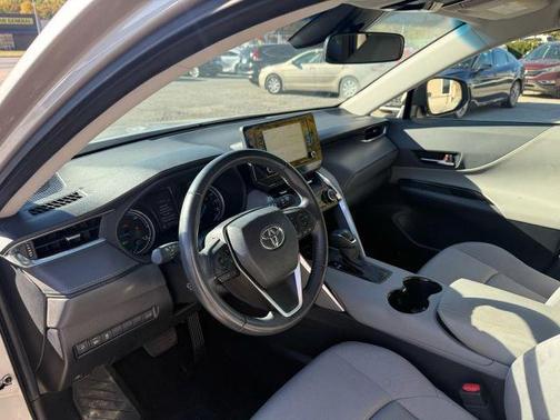 2021 Toyota Venza LE