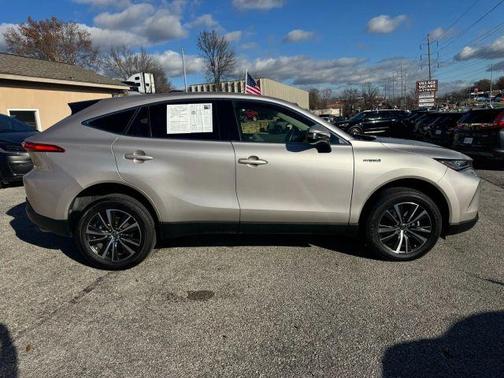 2021 Toyota Venza LE