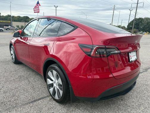 2023 Tesla Model Y Long Range