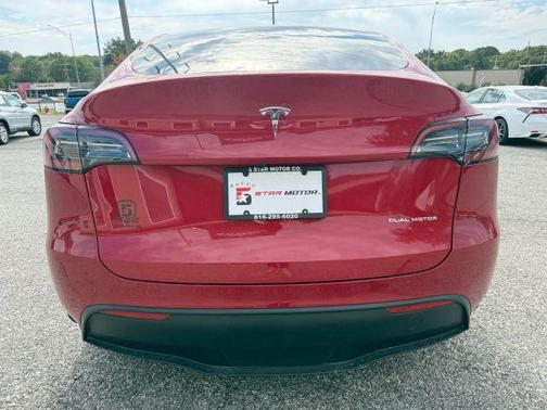 2023 Tesla Model Y Long Range
