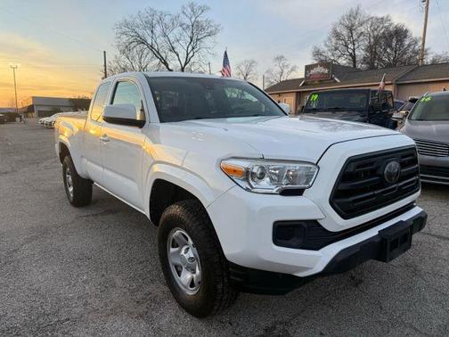 2019 Toyota Tacoma SR