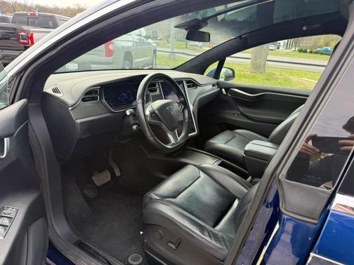 Blue 2018 Tesla Model X 75D