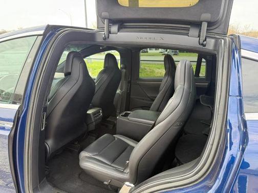 Blue 2018 Tesla Model X 75D