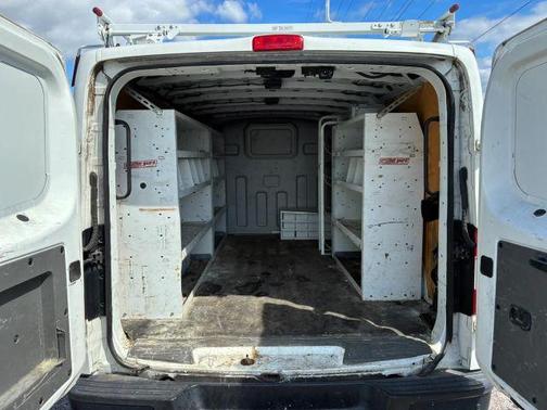 White 2019 Nissan NV Cargo NV2500 HD S/SV V6/V8