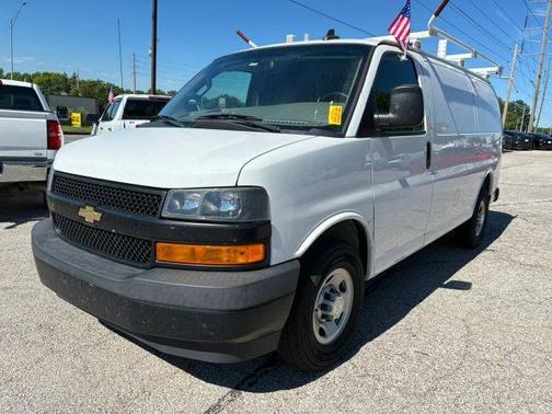 White 2019 Chevrolet Express 3500 Work Van