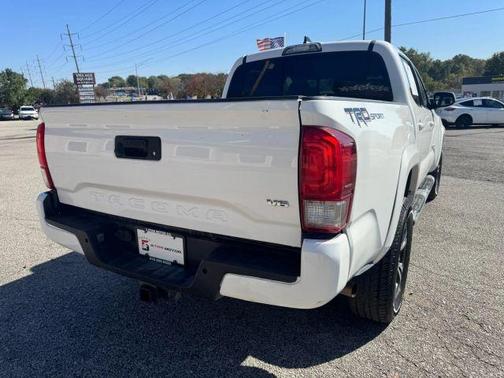 2017 Toyota Tacoma TRD Sport