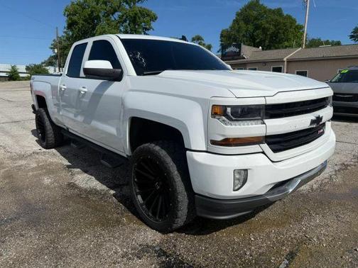 White 2018 Chevrolet Silverado 1500 LT