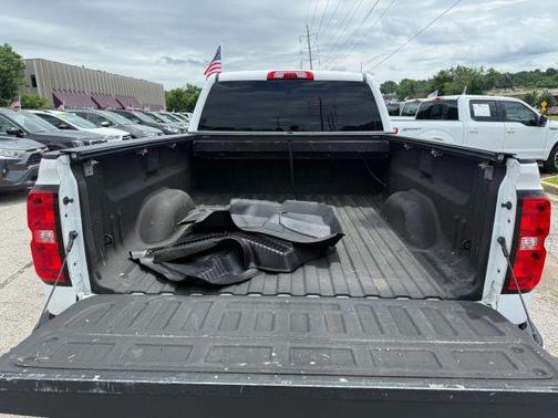 White 2018 Chevrolet Silverado 1500 LT