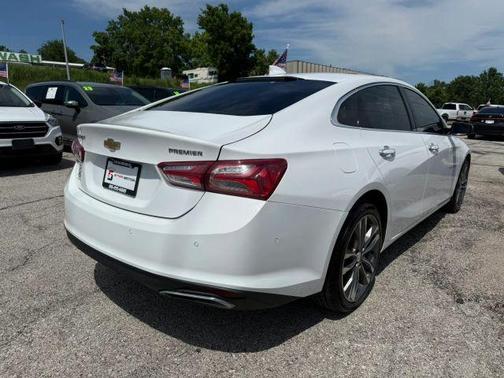 White 2020 Chevrolet Malibu Premier