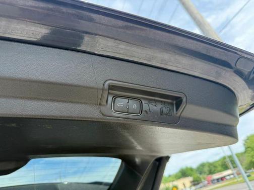 Black 2021 Ford Explorer Limited