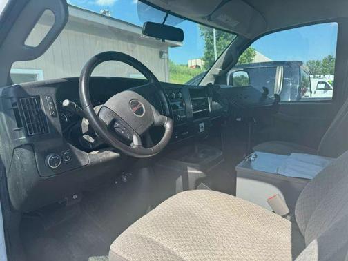 2023 GMC Savana 2500 Work Van