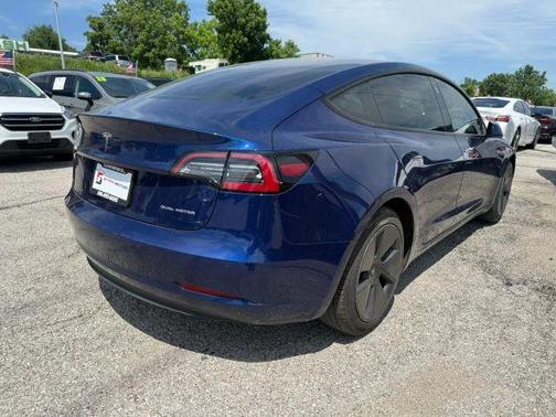 Blue 2022 Tesla Model 3 Long Range