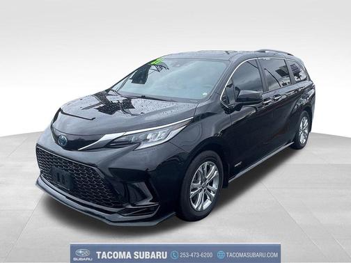 2021 Toyota Sienna XSE 7 Passenger