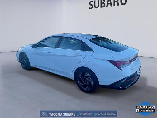 2025 Hyundai ELANTRA Limited