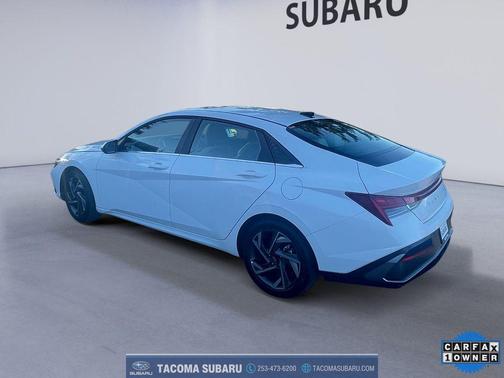 2025 Hyundai ELANTRA Limited