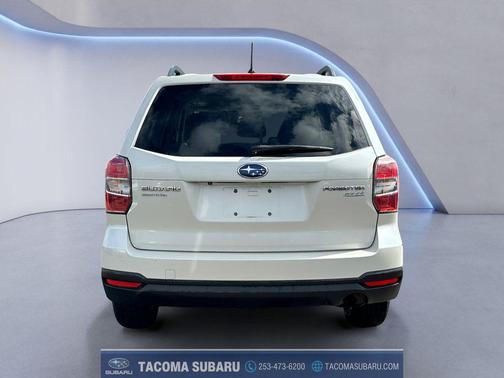 Satin White Pearl 2015 Subaru Forester 2.5i Premium