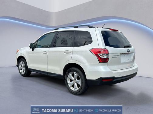 Satin White Pearl 2015 Subaru Forester 2.5i Premium