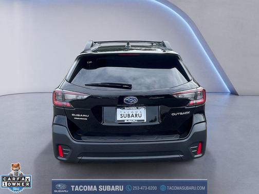 Crystal Black Silica 2022 Subaru Outback Premium
