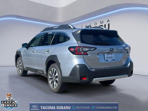 Ice Silver Metallic 2025 Subaru Outback Touring