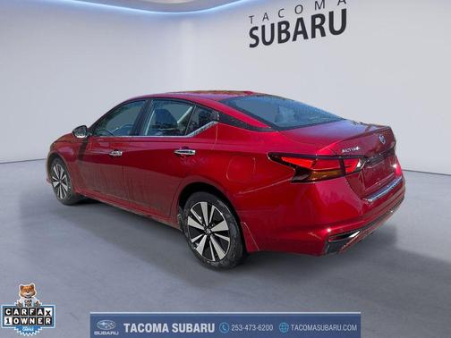 Scarlet Ember Tintcoat 2022 Nissan Altima 2.5 SV