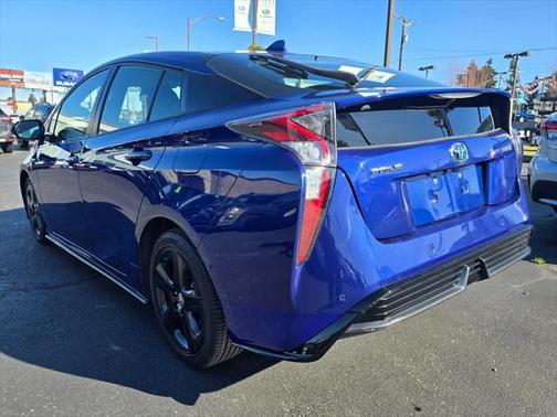 2018 Toyota Prius Three Touring