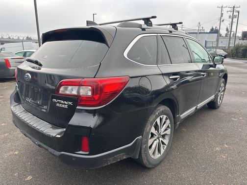 2017 Subaru Outback 2.5i Touring