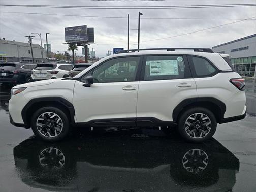 2025 Subaru Forester Base